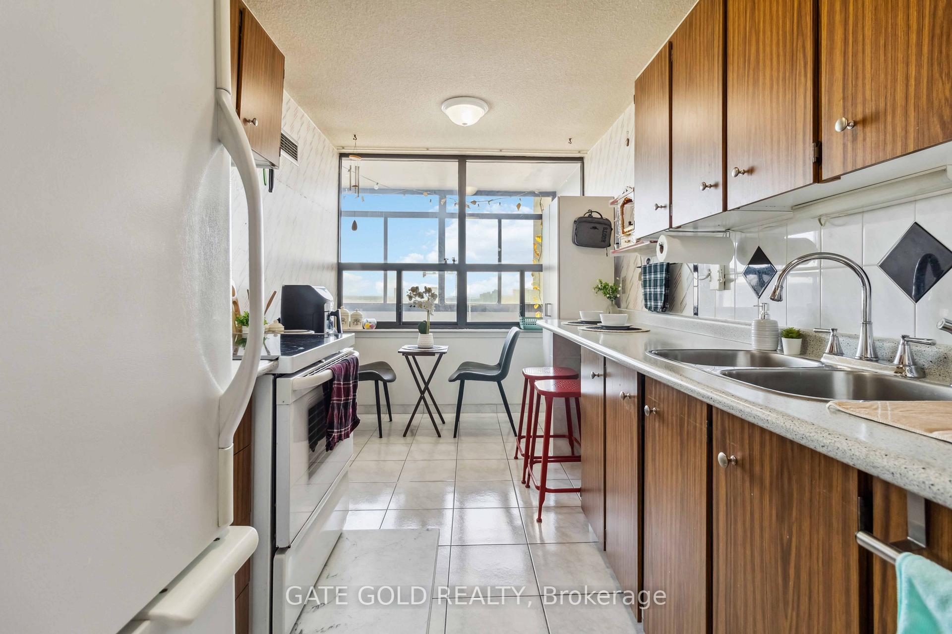 Photo 16 of Unit 2510, 18 Knightsbridge Road, Brampton, Queen Street Corridor — HOMEH