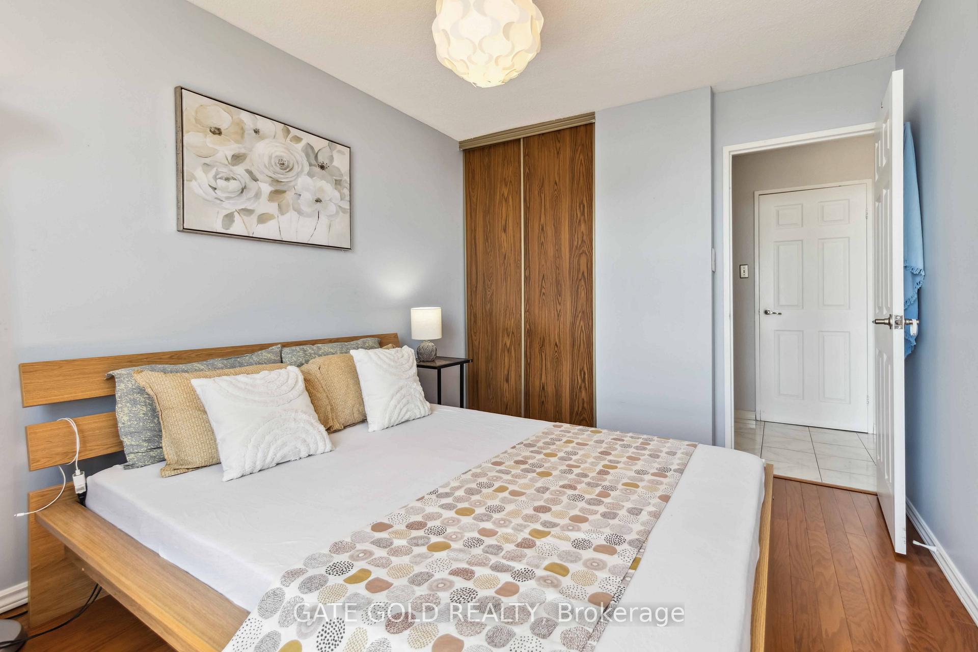 Photo 19 of Unit 2510, 18 Knightsbridge Road, Brampton, Queen Street Corridor — HOMEH