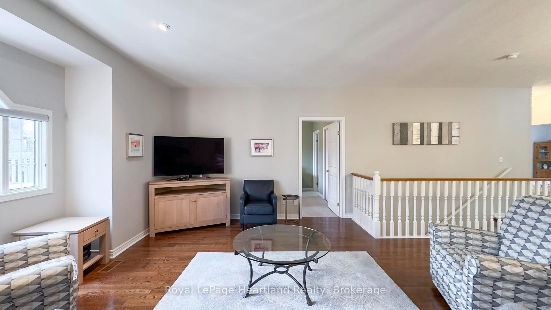 Photo 15 of 247 Martha Street, Goderich, Goderich (Town) — HOMEH