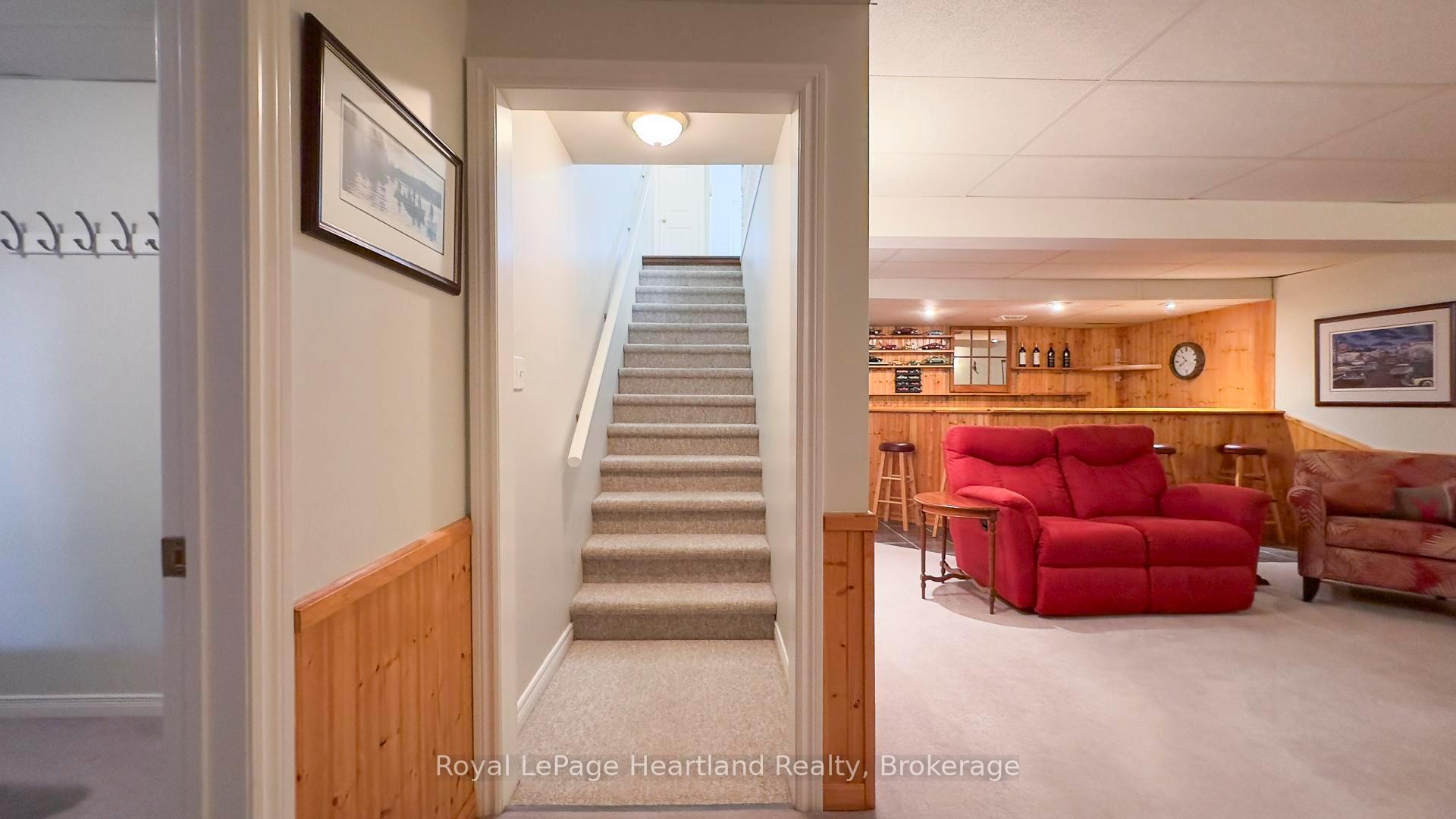 Photo 32 of 247 Martha Street, Goderich, Goderich (Town) — HOMEH