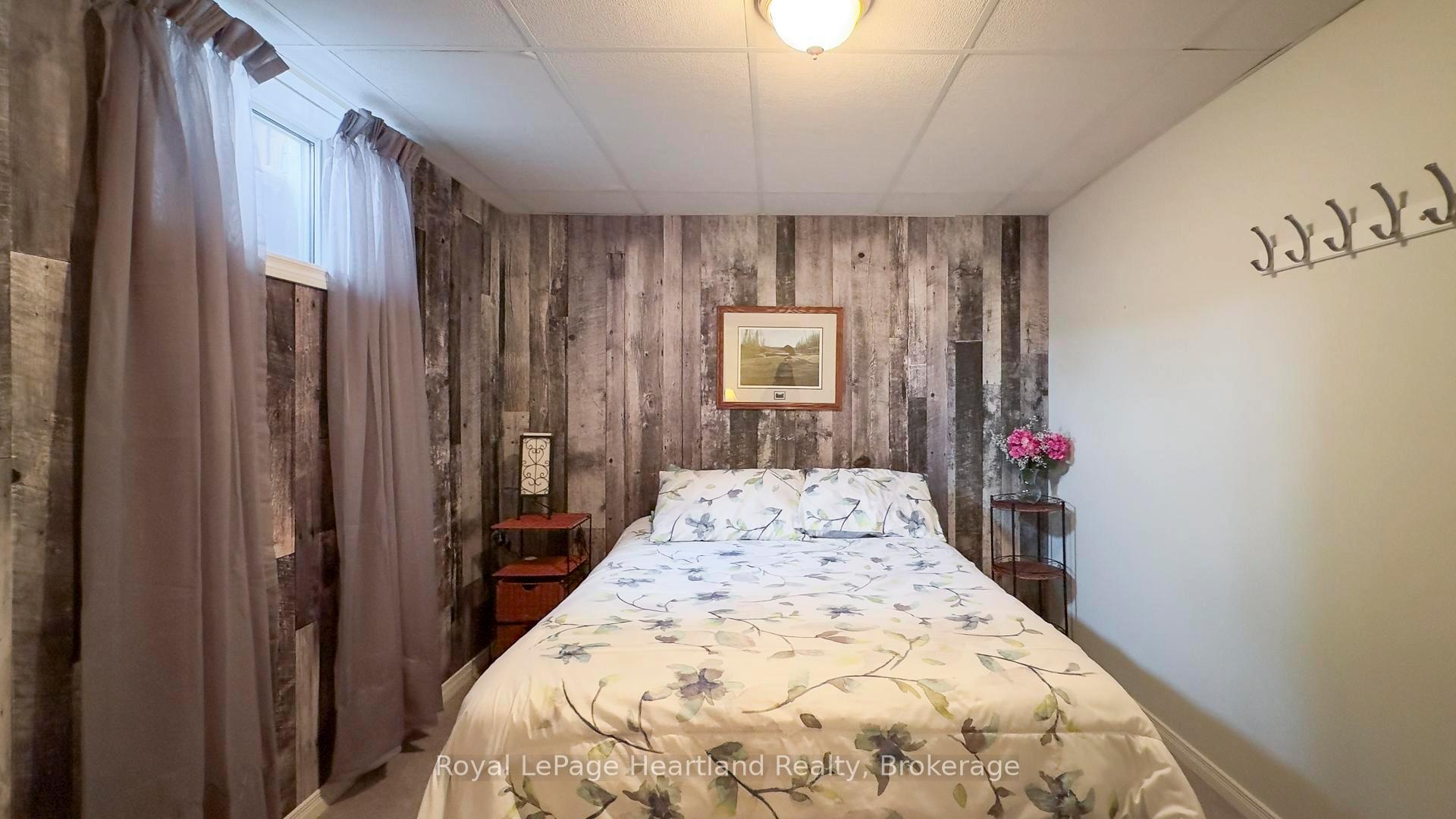 Photo 42 of 247 Martha Street, Goderich, Goderich (Town) — HOMEH