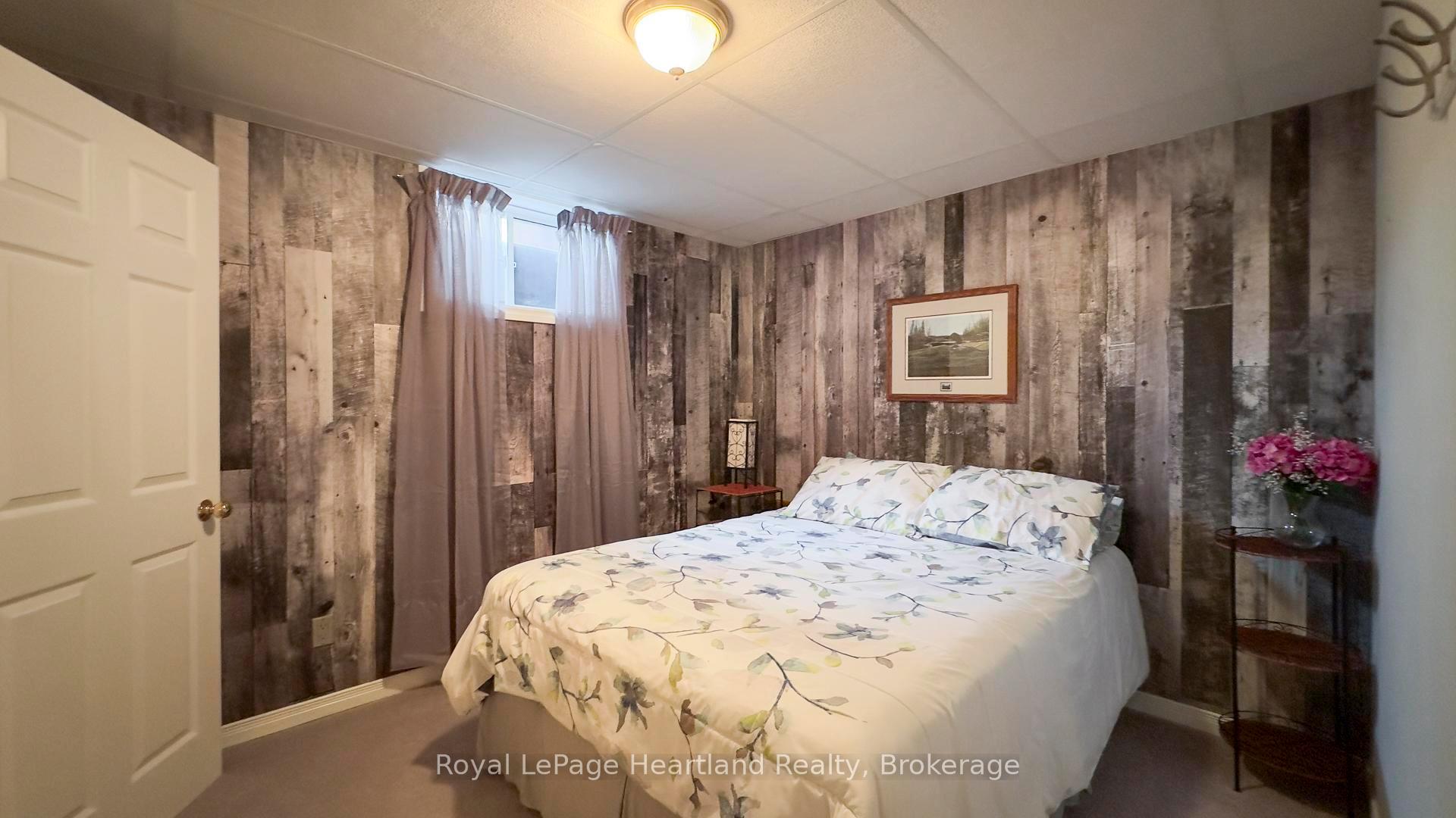 Photo 43 of 247 Martha Street, Goderich, Goderich (Town) — HOMEH
