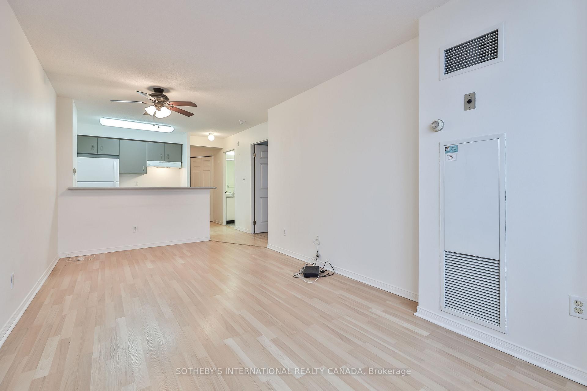 Photo 4 of Unit 709, 1625 Pickering Parkway, Pickering, Village East — HOMEH
