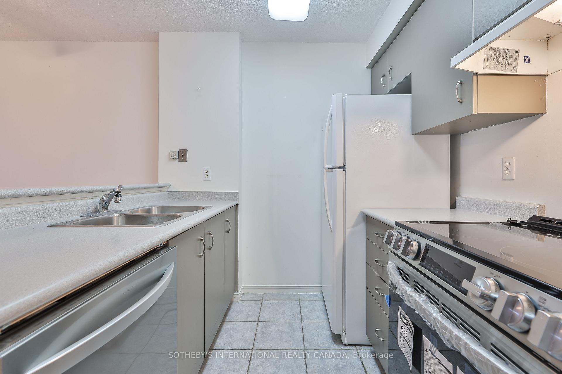 Photo 8 of Unit 709, 1625 Pickering Parkway, Pickering, Village East — HOMEH