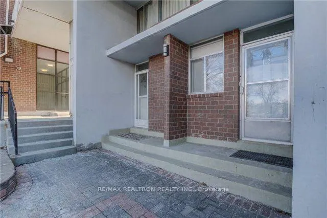 Photo 1 of Unit 112, 95 Leeward Glenway, Toronto, Flemingdon Park — HOMEH