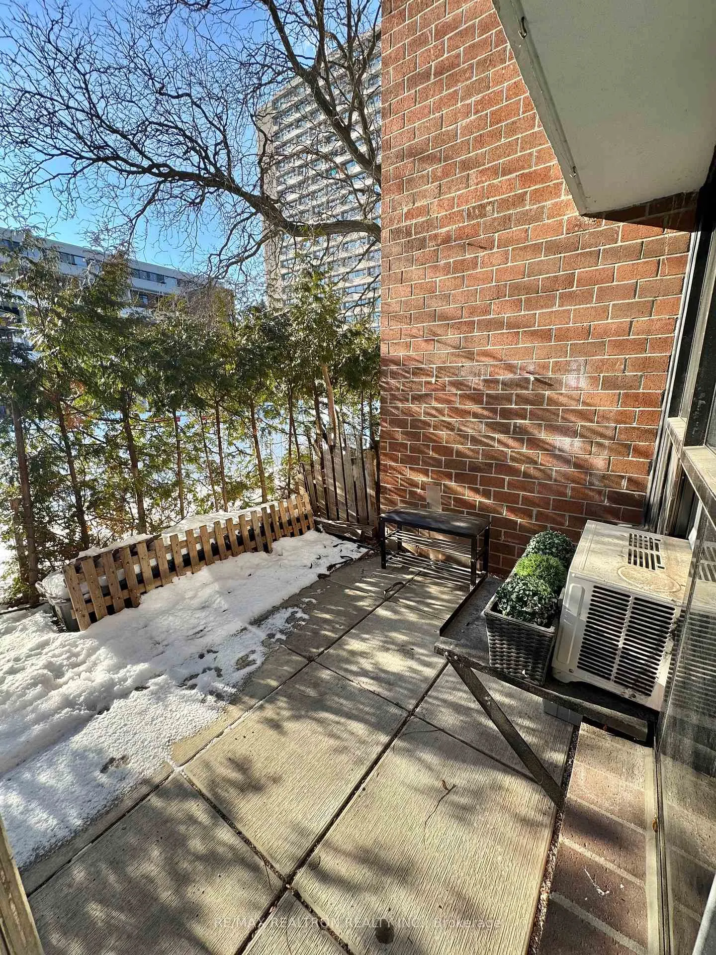 Photo 18 of Unit 112, 95 Leeward Glenway, Toronto, Flemingdon Park — HOMEH