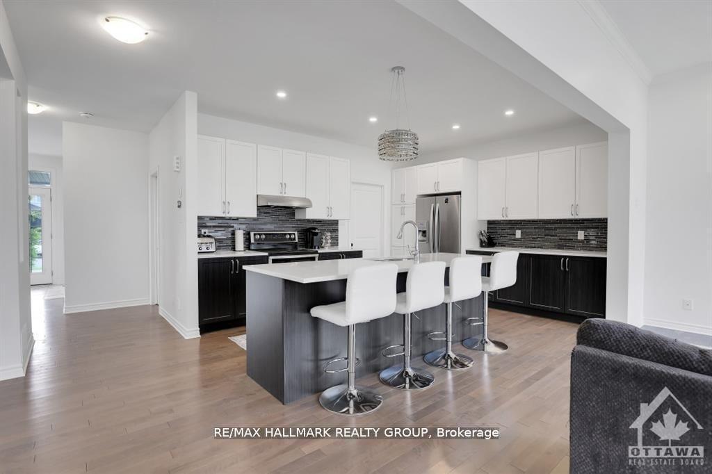 Photo 7 of 4527 Kelly Farm Drive, Ottawa, Blossom Park/Kemp Park/Findlay Creek — HOMEH