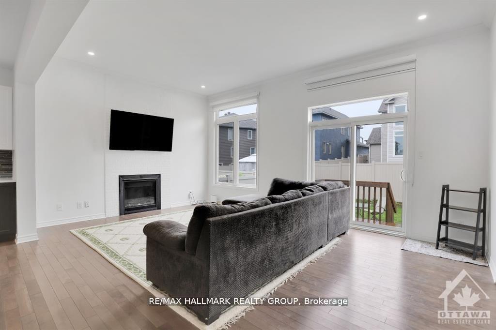 Photo 9 of 4527 Kelly Farm Drive, Ottawa, Blossom Park/Kemp Park/Findlay Creek — HOMEH