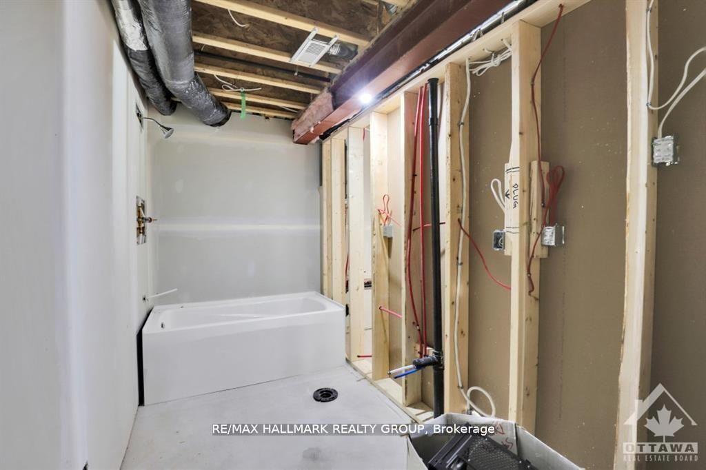 Photo 25 of 4527 Kelly Farm Drive, Ottawa, Blossom Park/Kemp Park/Findlay Creek — HOMEH