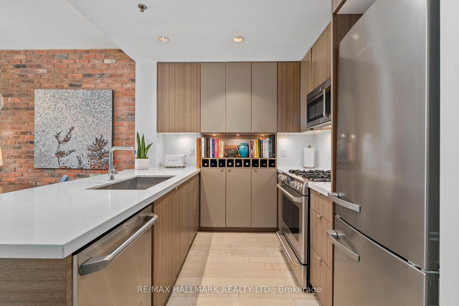 Photo 4 of Unit 321, 88 Colgate Avenue, Toronto, South Riverdale — HOMEH
