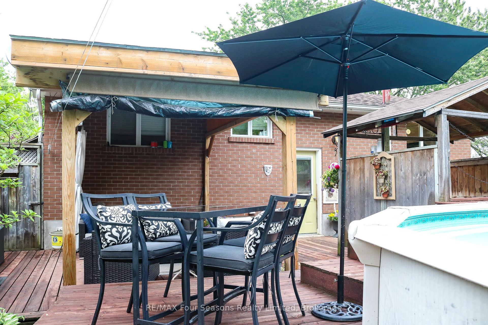 Photo 6 of 19 Clarkson Crescent, Collingwood — HOMEH