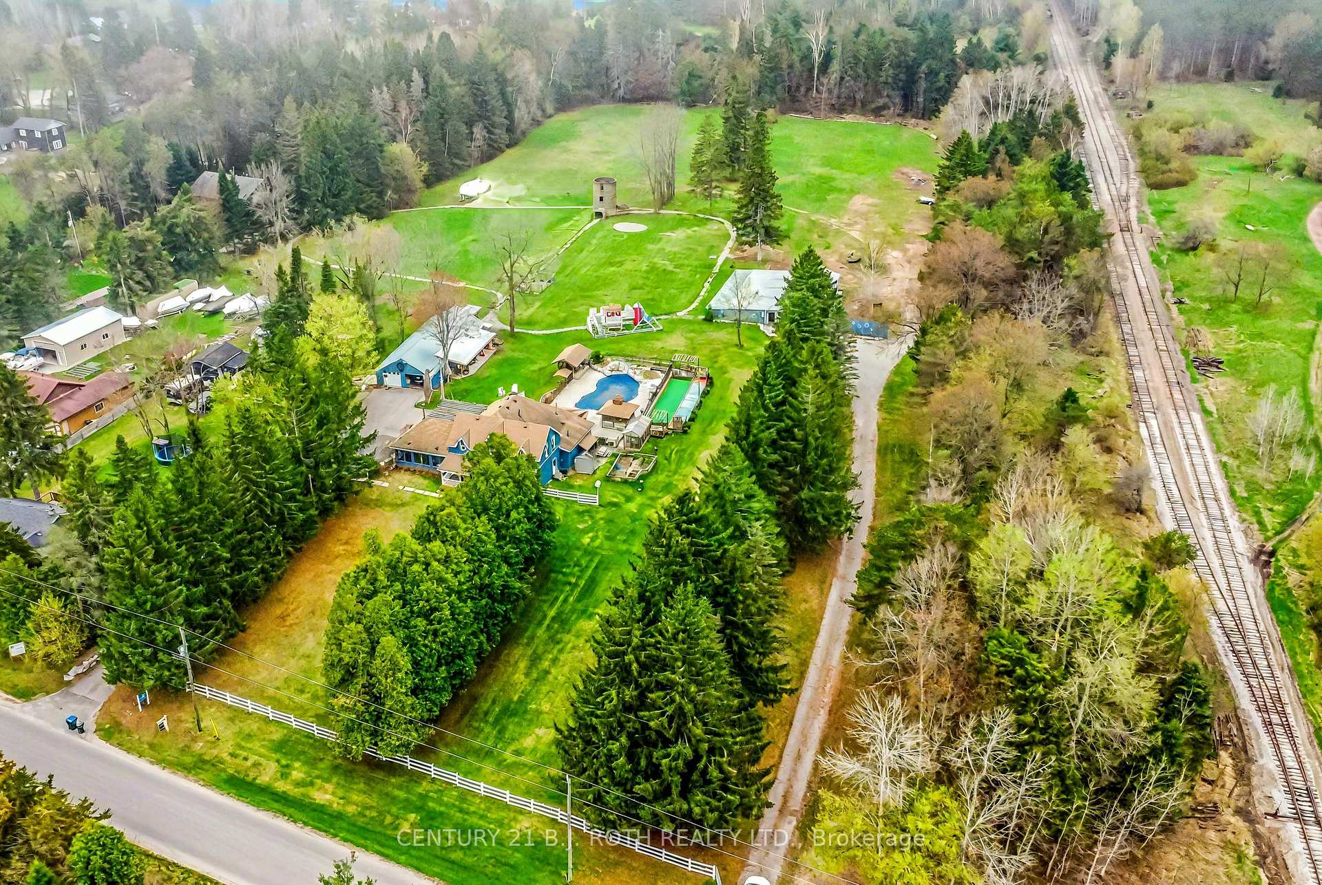 Photo 3 of 8726 9th Line, Essa, Colwell — HOMEH