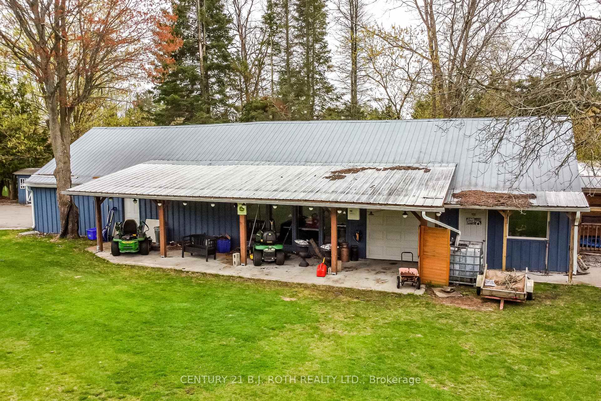 Photo 9 of 8726 9th Line, Essa, Colwell — HOMEH