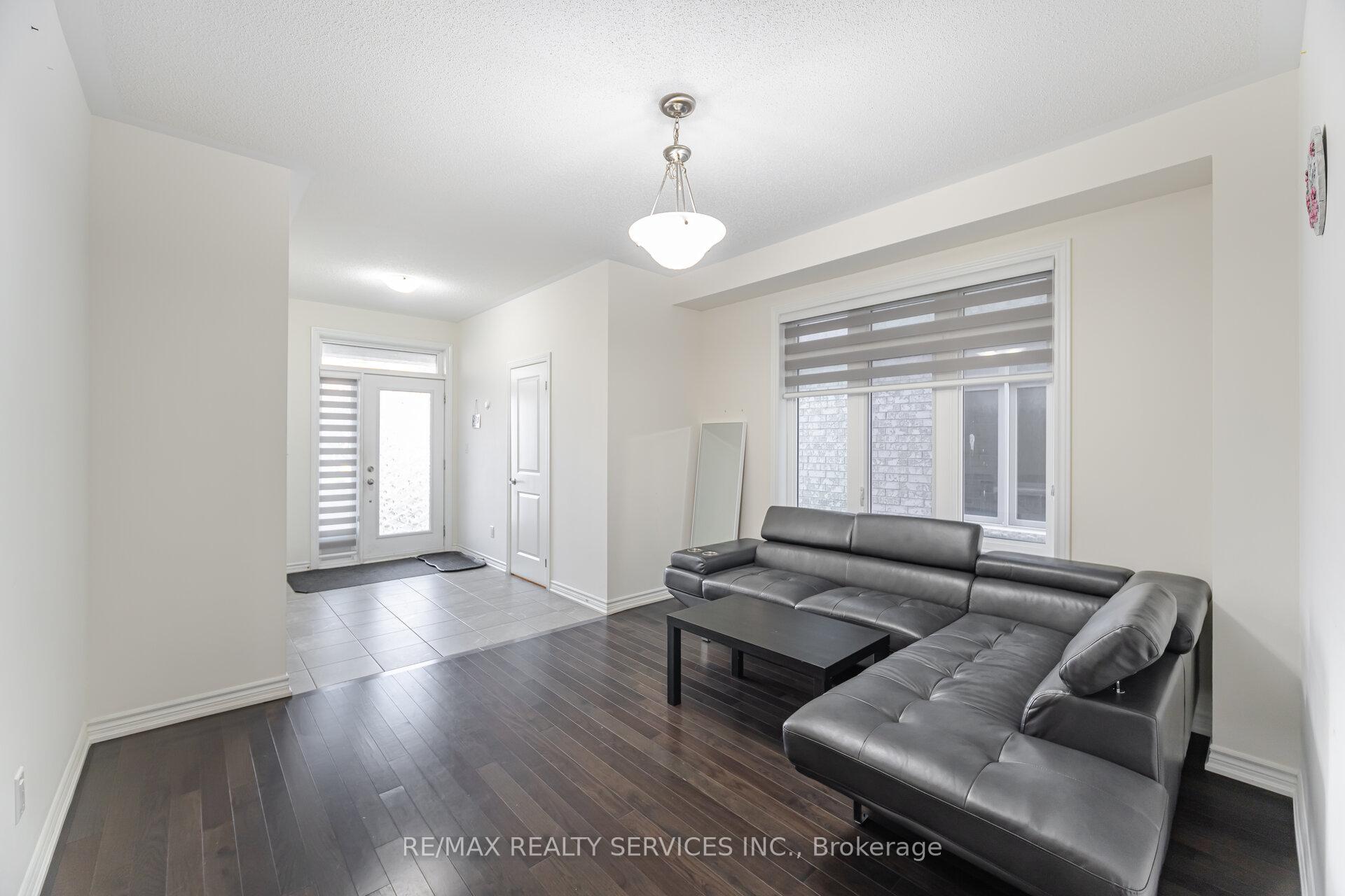 Photo 5 of 42 Thornvalley Terrace, Caledon, Rural Caledon — HOMEH