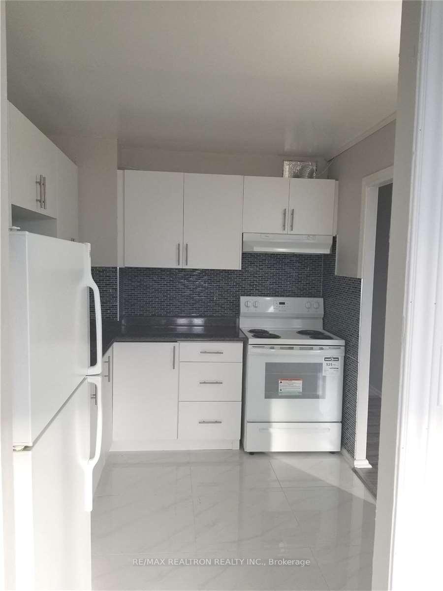 Photo 5 of Unit 1607, 715 Don Mills Road, Toronto, Flemingdon Park — HOMEH