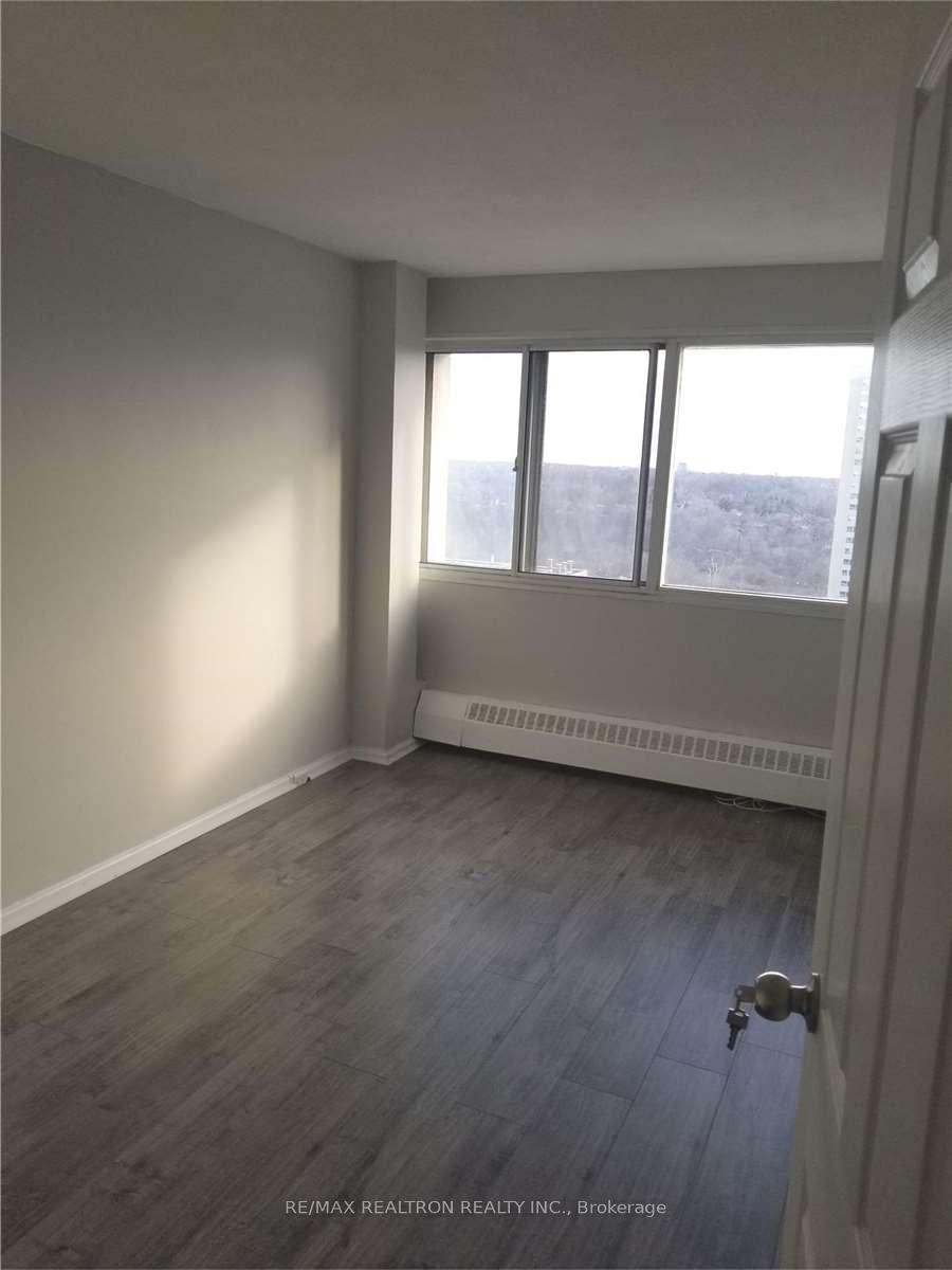 Photo 7 of Unit 1607, 715 Don Mills Road, Toronto, Flemingdon Park — HOMEH