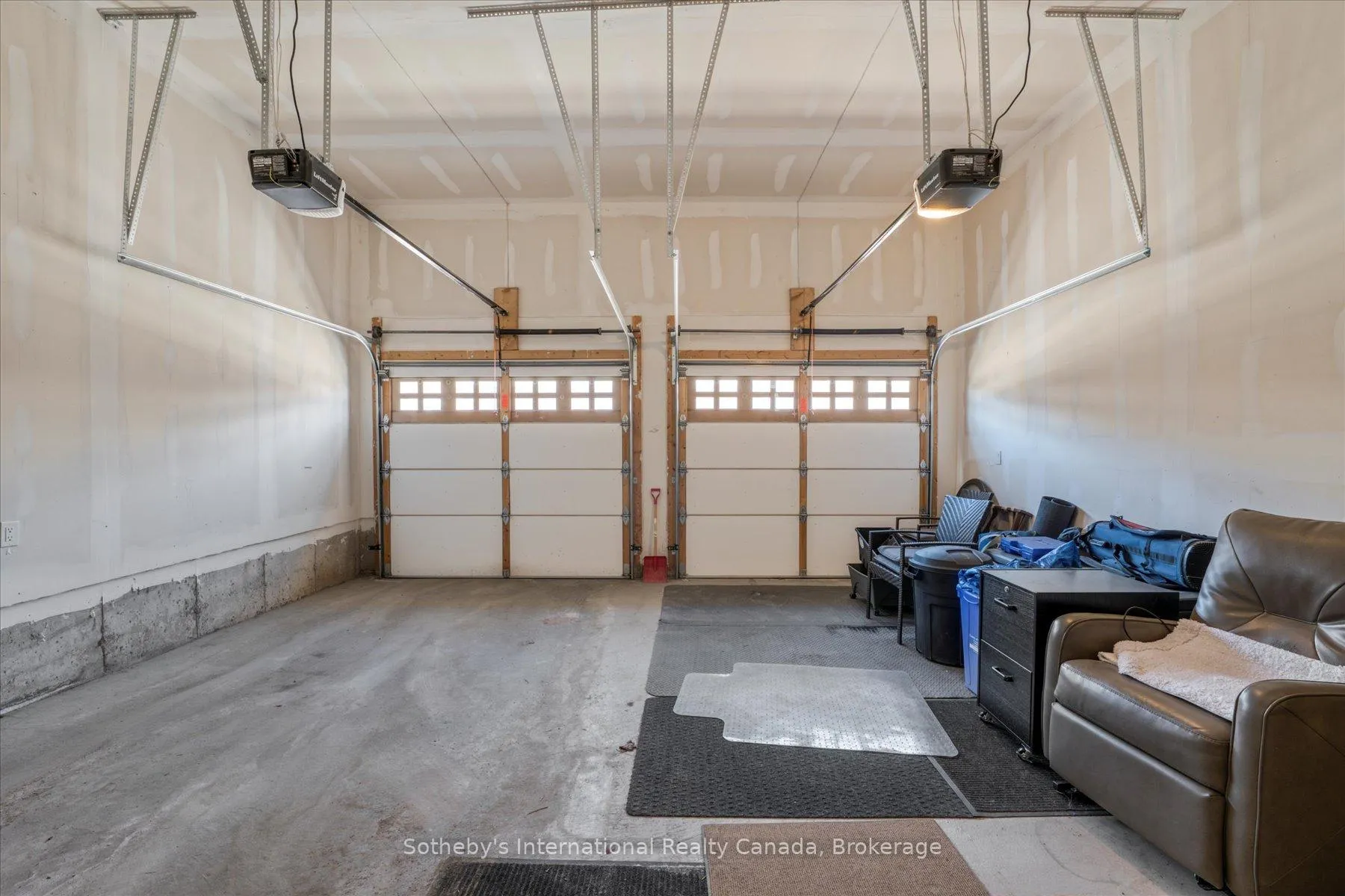 Photo 34 of 4 Emerson Mews, Collingwood — HOMEH