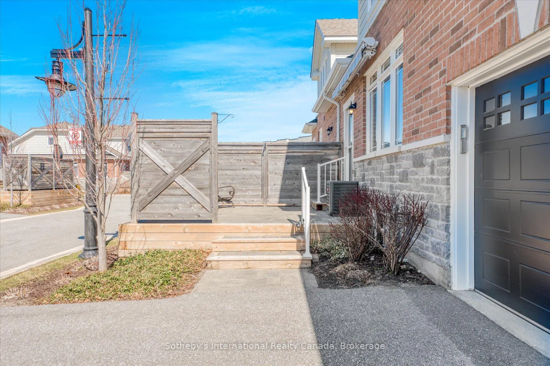 Photo 36 of 4 Emerson Mews, Collingwood — HOMEH