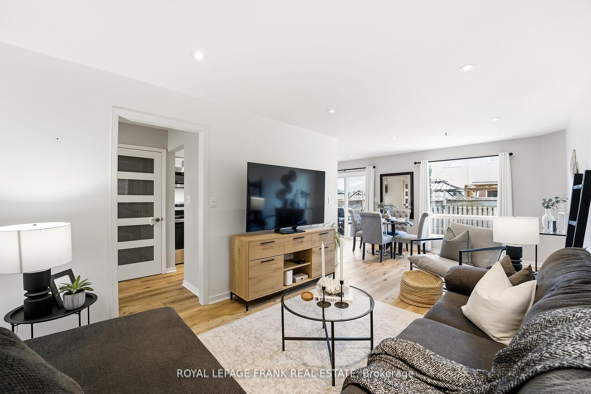 Photo 6 of 6 Short Crescent, Clarington, Courtice — HOMEH