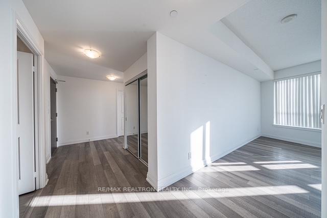 Photo 6 of Unit PH0305, 7171 Yonge Street, Markham, Grandview — HOMEH