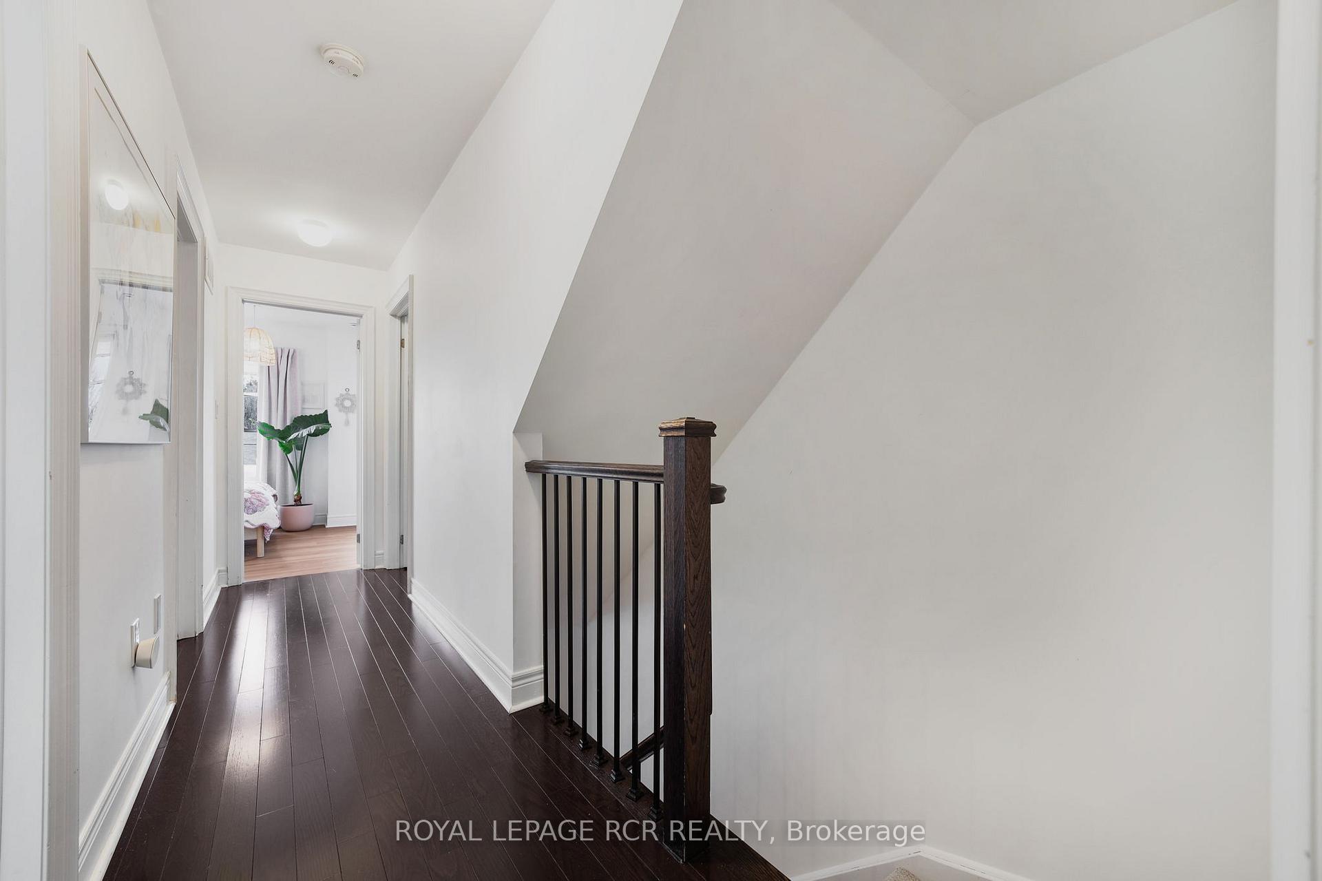 Photo 18 of 8343 Kipling Avenue, Vaughan, West Woodbridge — HOMEH