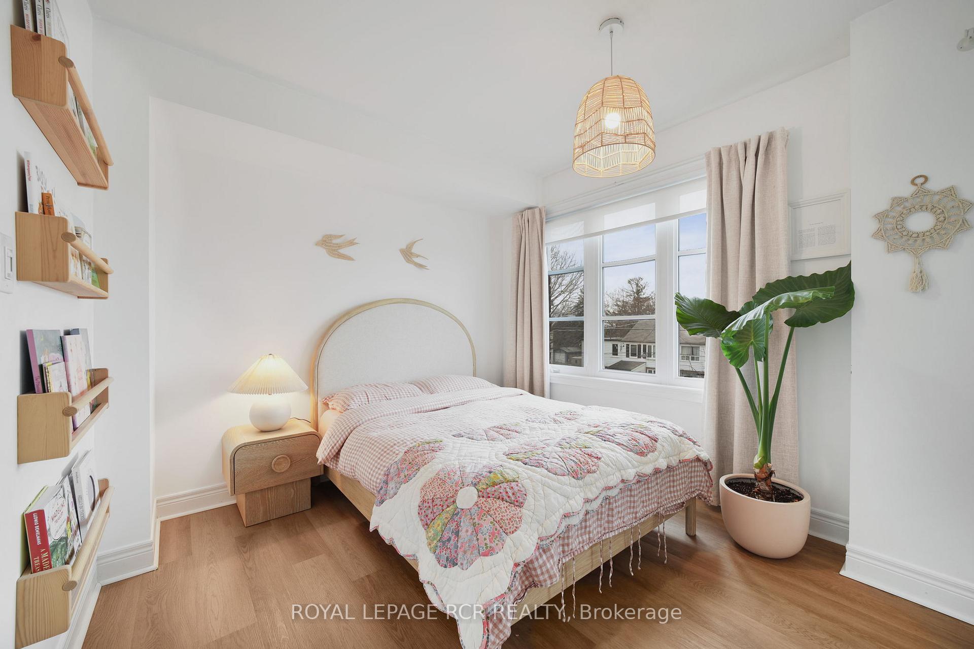 Photo 19 of 8343 Kipling Avenue, Vaughan, West Woodbridge — HOMEH