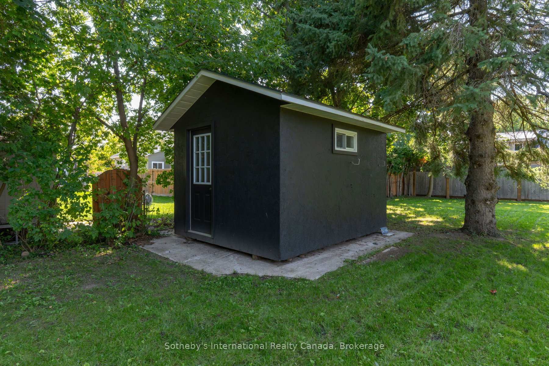 Photo 8 of 31 Elizabeth Street E, Clearview, Creemore — HOMEH