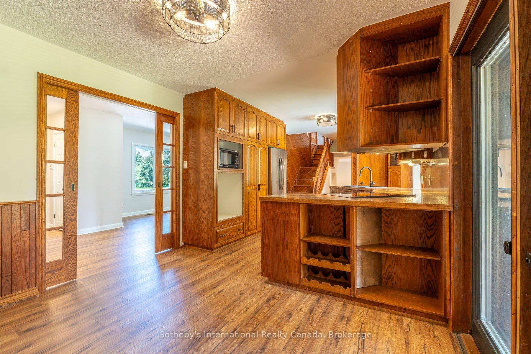 Photo 20 of 31 Elizabeth Street E, Clearview, Creemore — HOMEH