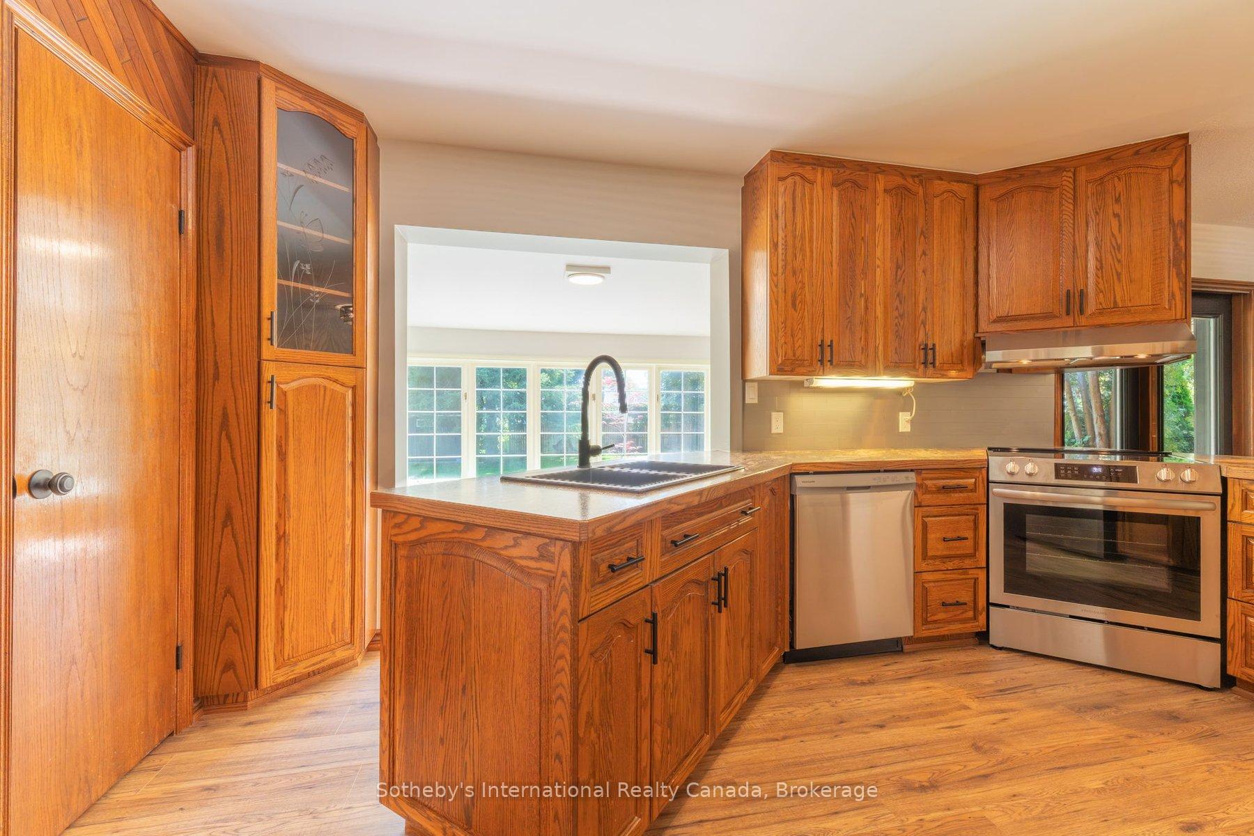 Photo 23 of 31 Elizabeth Street E, Clearview, Creemore — HOMEH
