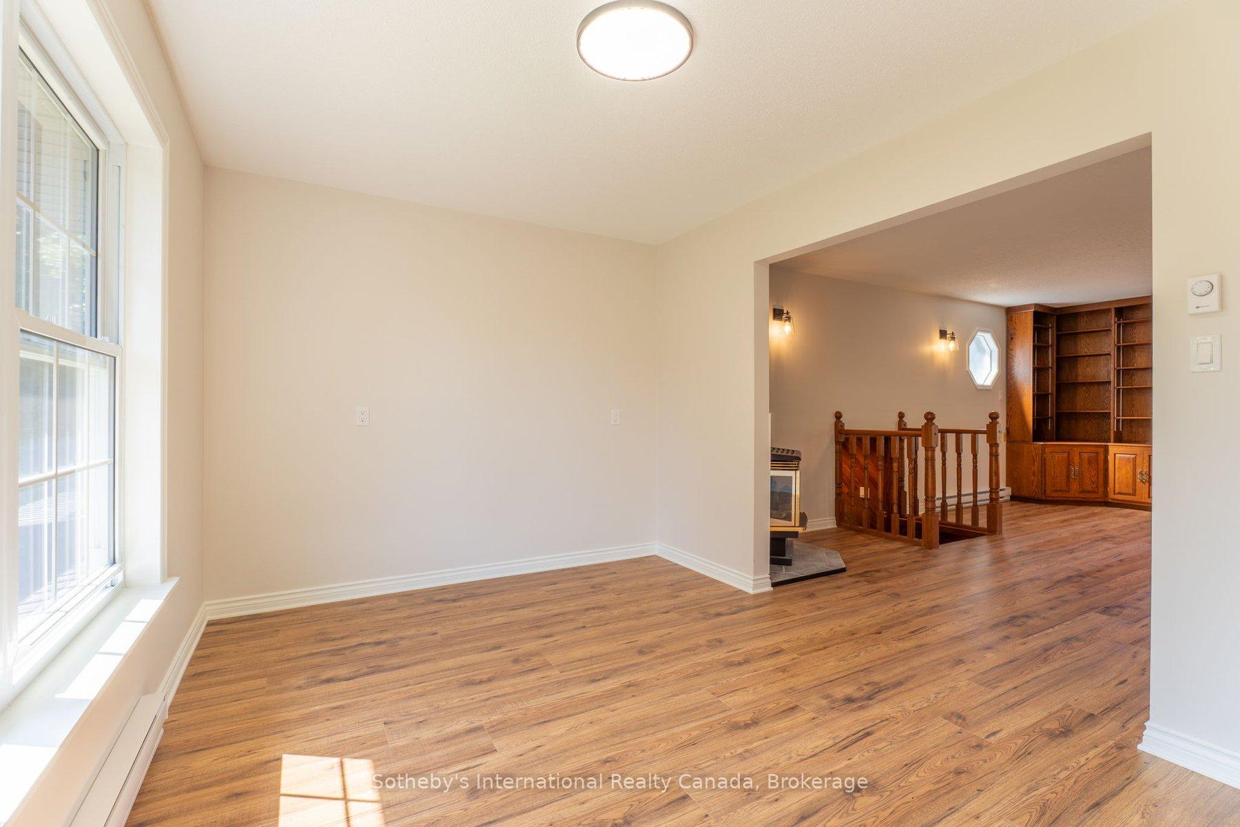 Photo 35 of 31 Elizabeth Street E, Clearview, Creemore — HOMEH
