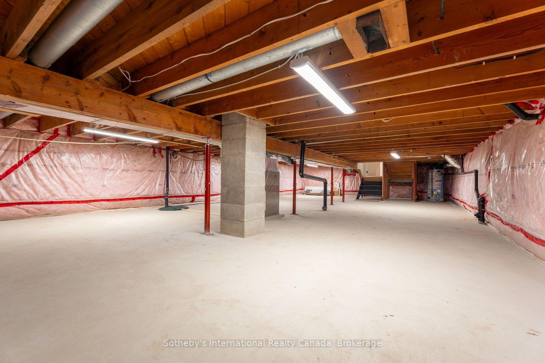 Photo 43 of 31 Elizabeth Street E, Clearview, Creemore — HOMEH