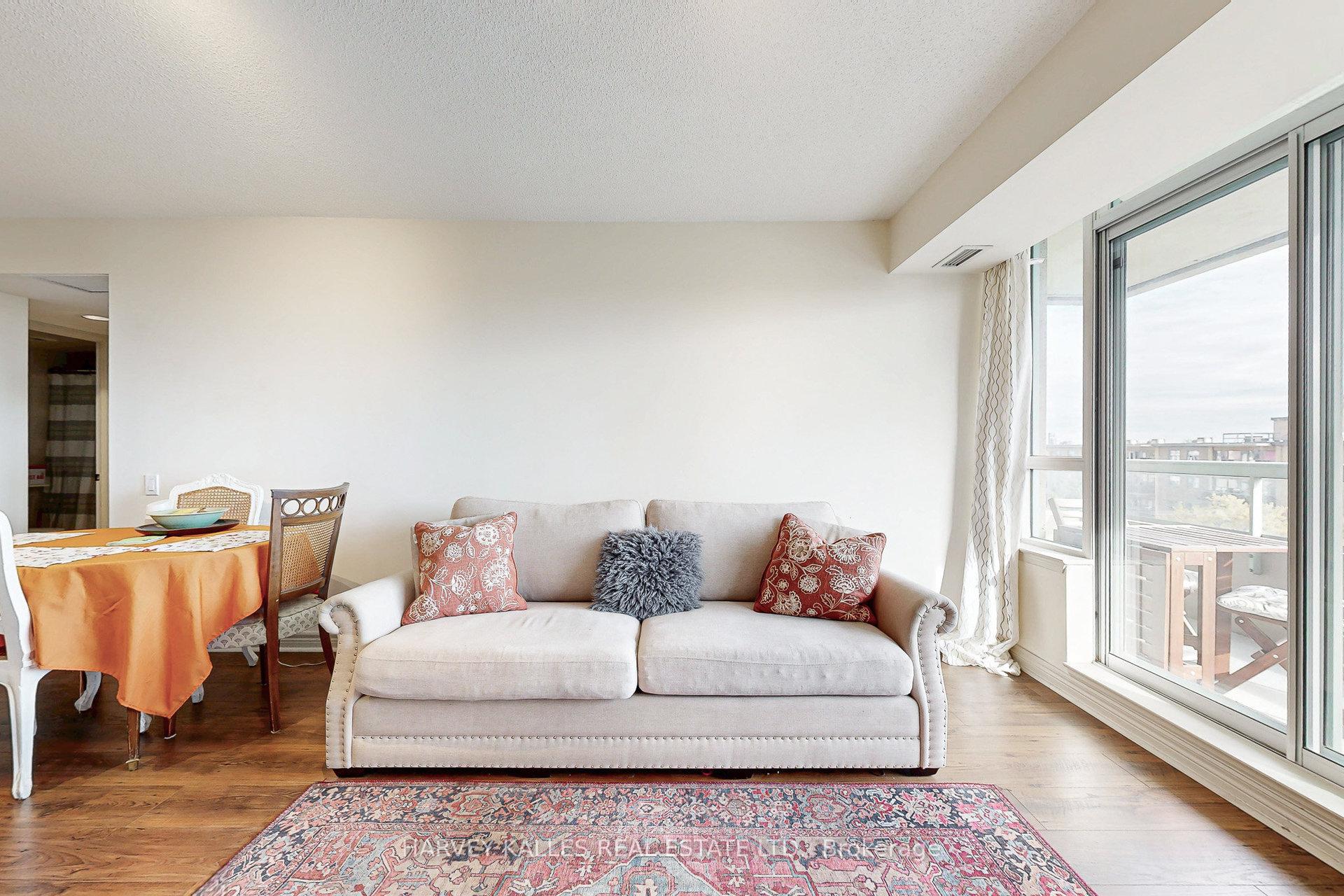 Photo 10 of Unit 710, 2 Covington Road, Toronto, Englemount-Lawrence — HOMEH