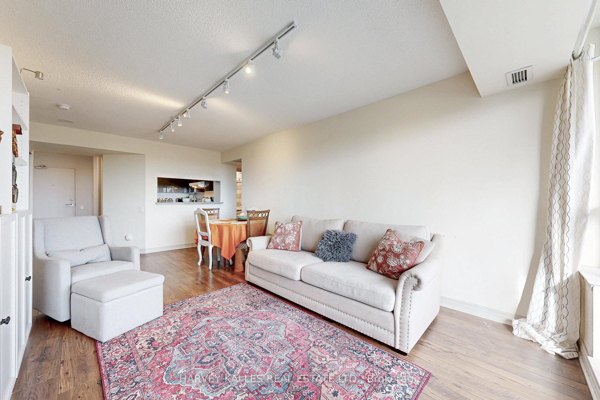 Photo 12 of Unit 710, 2 Covington Road, Toronto, Englemount-Lawrence — HOMEH