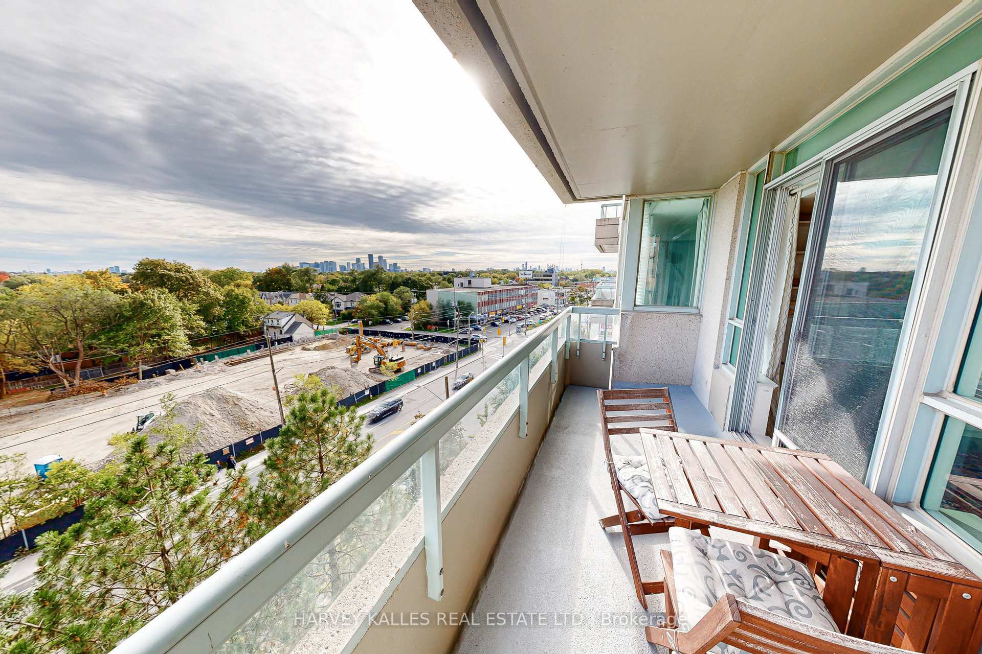 Photo 23 of Unit 710, 2 Covington Road, Toronto, Englemount-Lawrence — HOMEH
