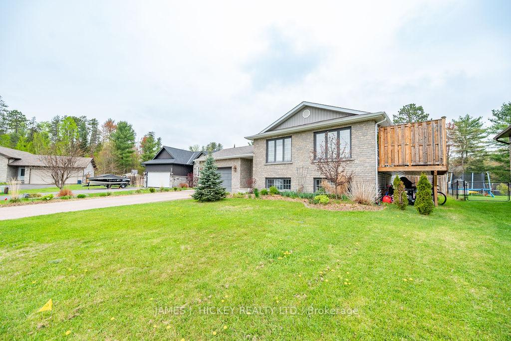 Photo 2 of 1010 Beatty Crescent, Deep River — HOMEH