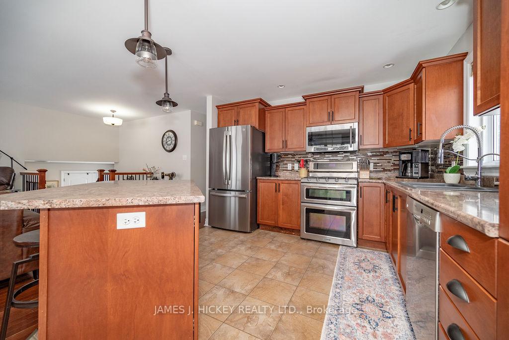 Photo 7 of 1010 Beatty Crescent, Deep River — HOMEH