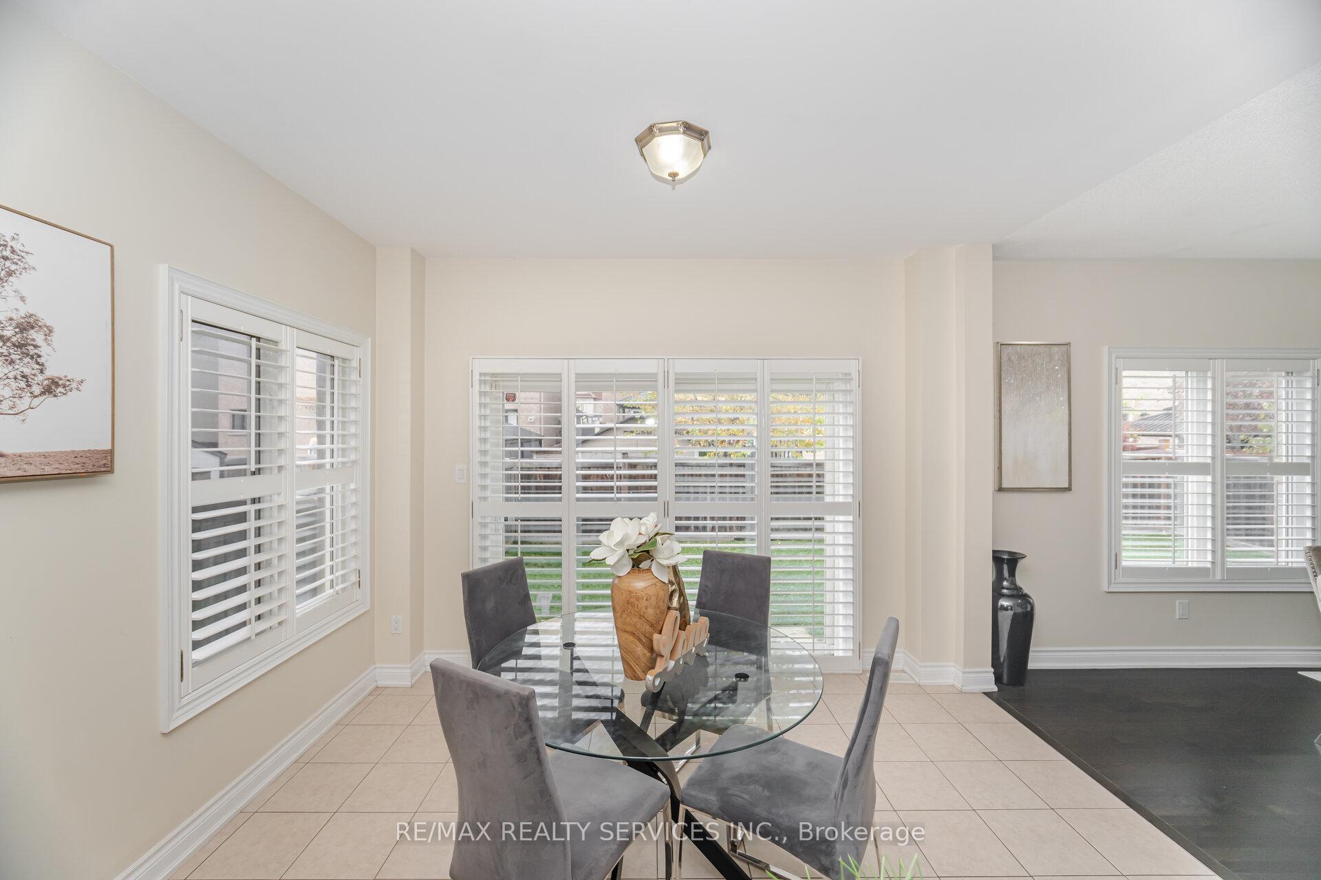 Photo 16 of 6 Beacon Hill Drive, Brampton, Credit Valley — HOMEH