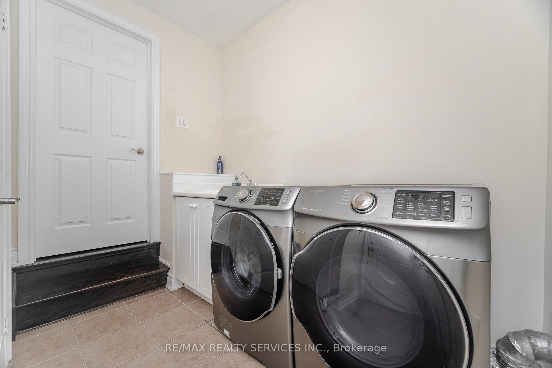 Photo 22 of 6 Beacon Hill Drive, Brampton, Credit Valley — HOMEH