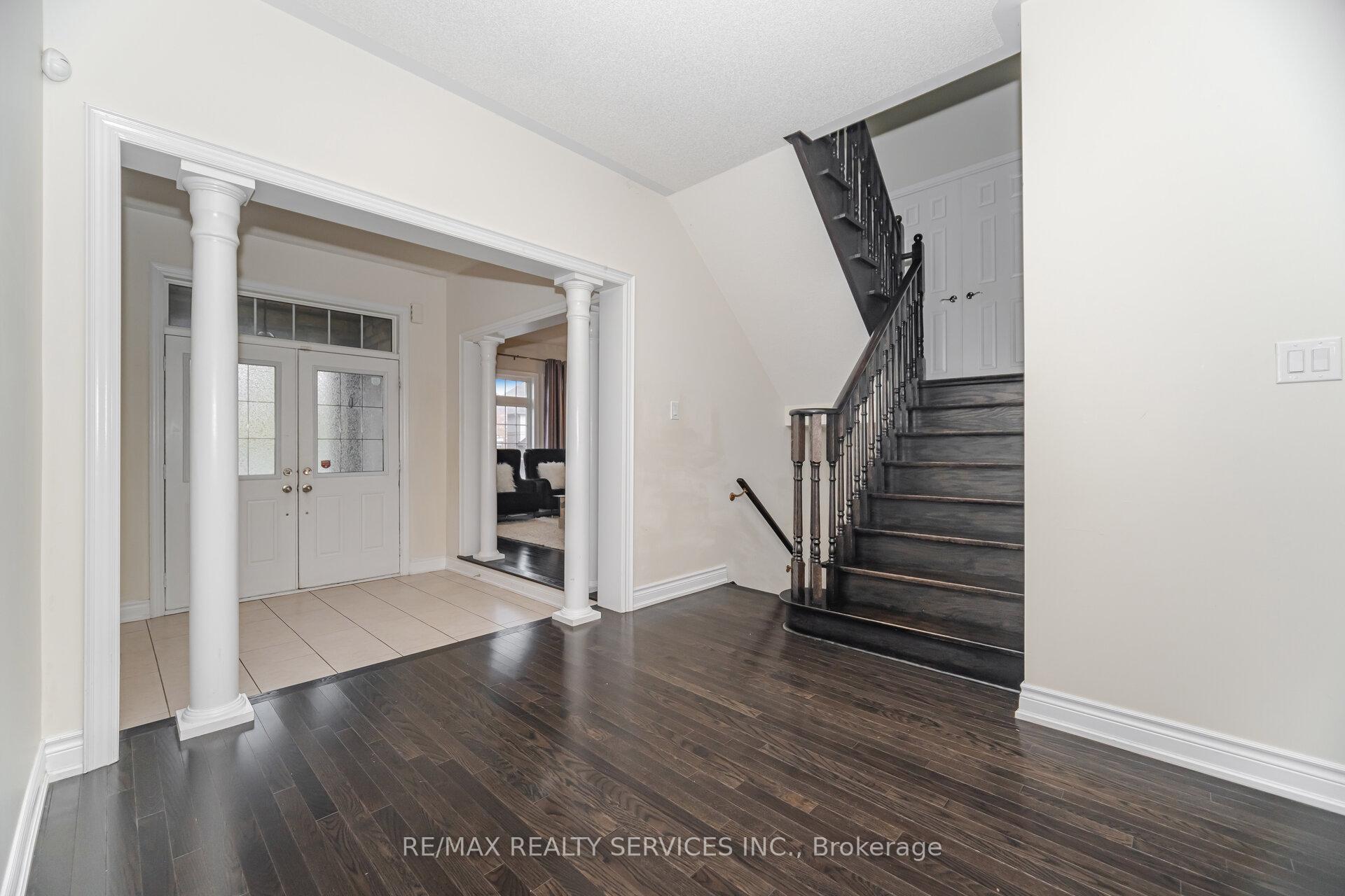Photo 23 of 6 Beacon Hill Drive, Brampton, Credit Valley — HOMEH