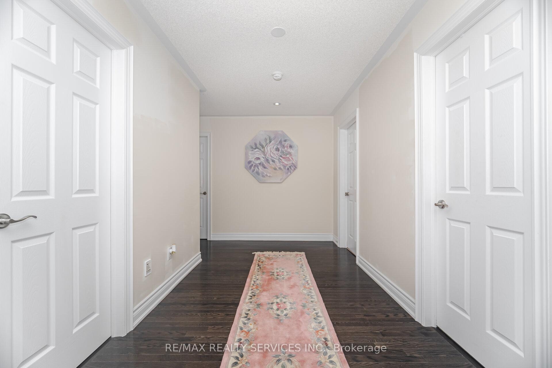 Photo 24 of 6 Beacon Hill Drive, Brampton, Credit Valley — HOMEH
