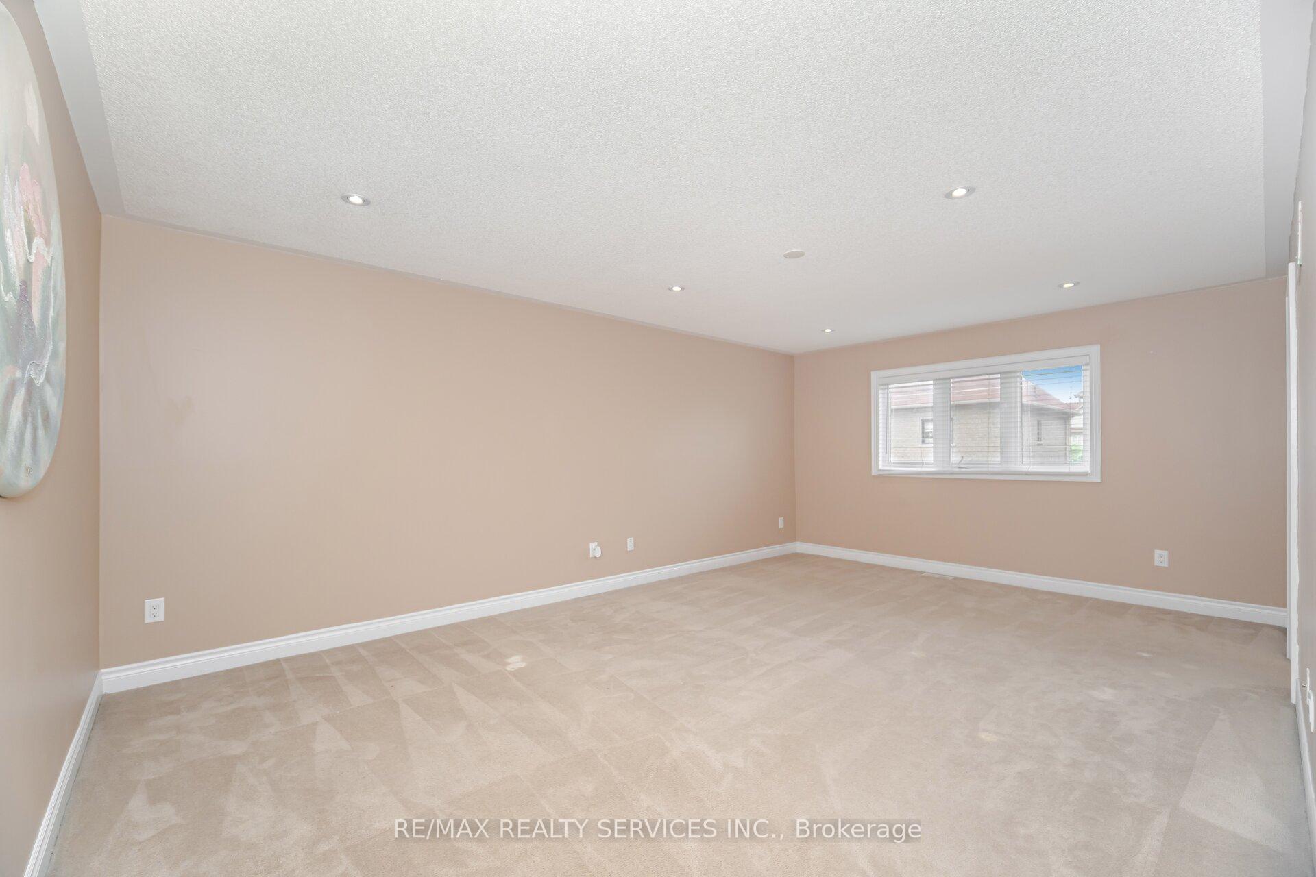 Photo 28 of 6 Beacon Hill Drive, Brampton, Credit Valley — HOMEH