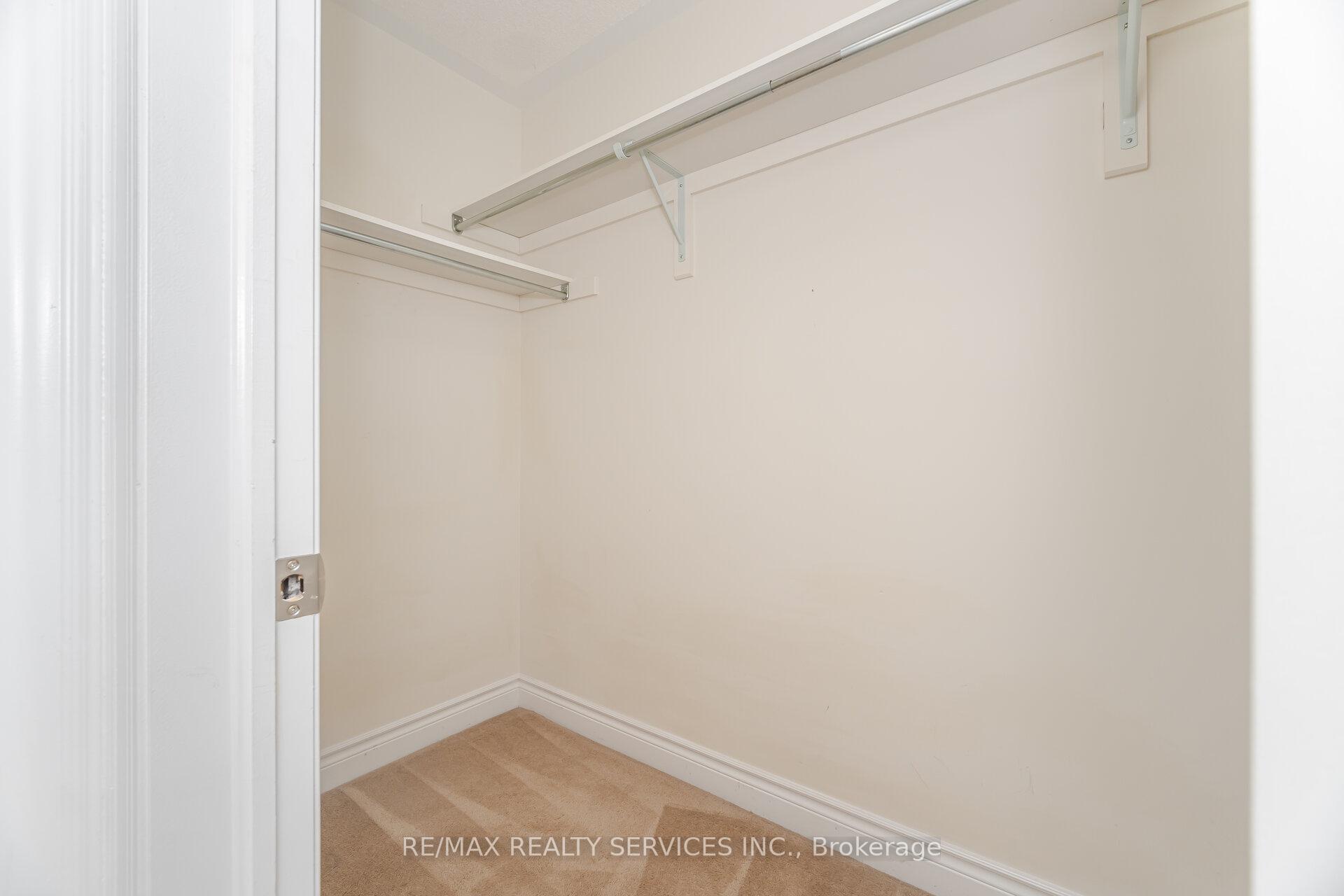 Photo 32 of 6 Beacon Hill Drive, Brampton, Credit Valley — HOMEH
