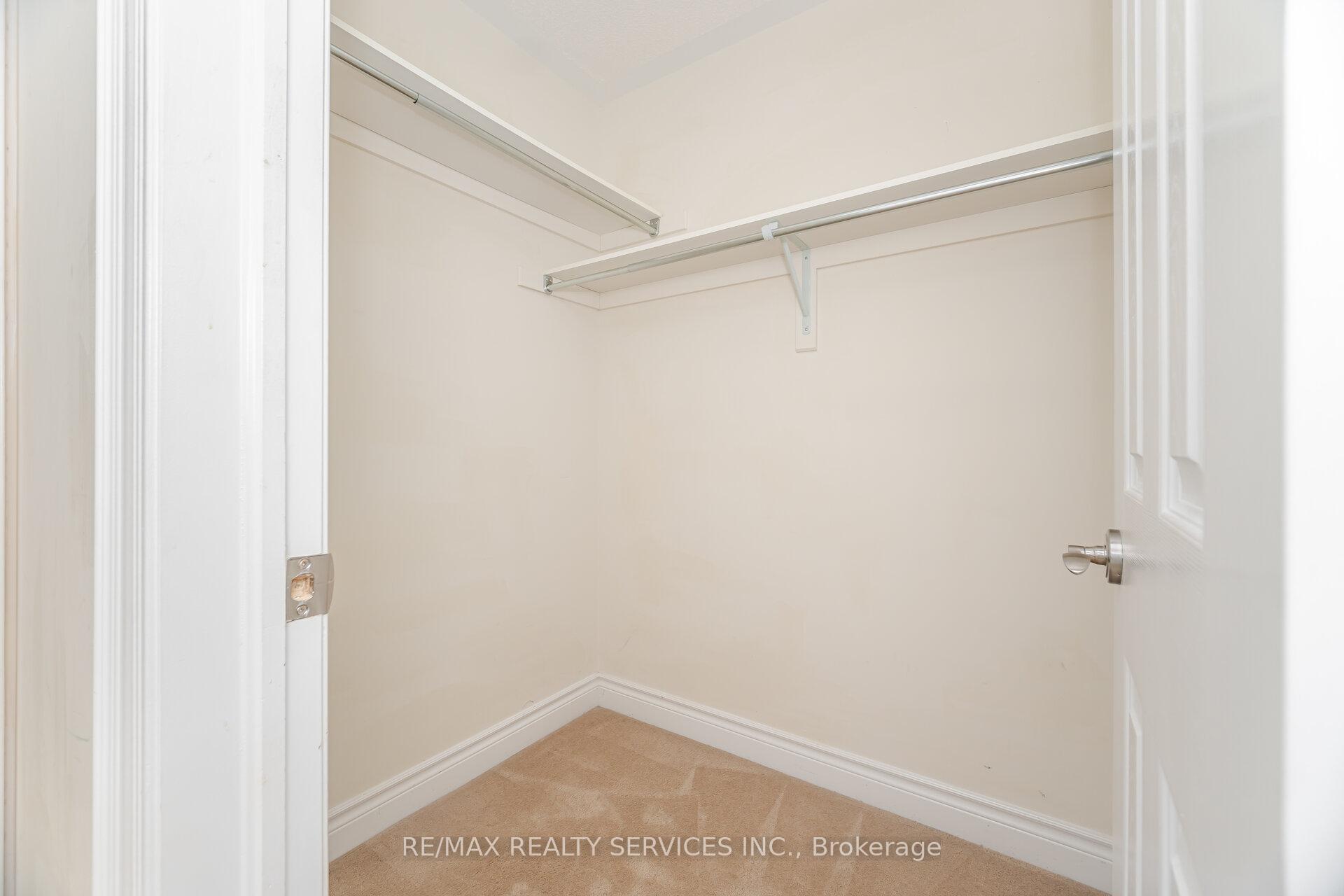 Photo 33 of 6 Beacon Hill Drive, Brampton, Credit Valley — HOMEH