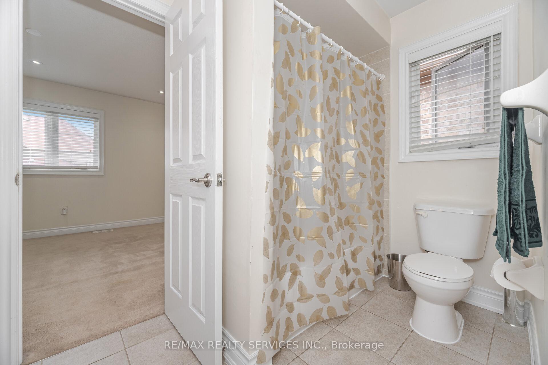 Photo 40 of 6 Beacon Hill Drive, Brampton, Credit Valley — HOMEH