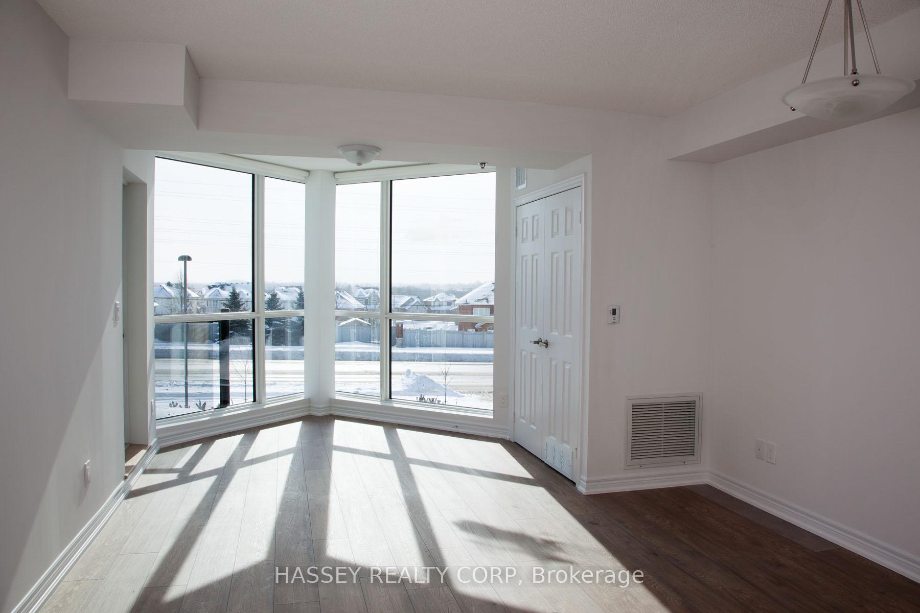 Photo 4 of Unit 204, 12 Royal Parkside Drive, Barrie, Innis-Shore — HOMEH