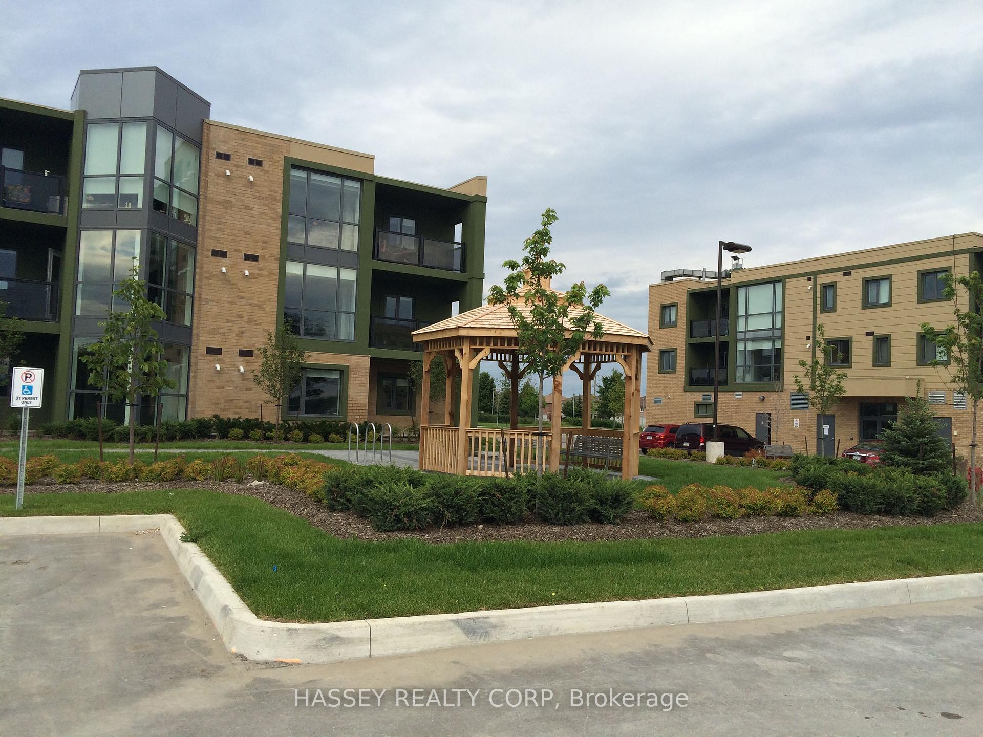Photo 11 of Unit 204, 12 Royal Parkside Drive, Barrie, Innis-Shore — HOMEH