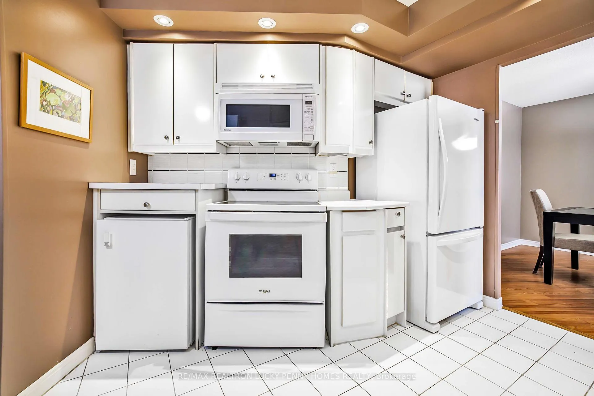Photo 15 of Unit 804, 7250 Yonge Street, Vaughan, Crestwood-Springfarm-Yorkhill — HOMEH