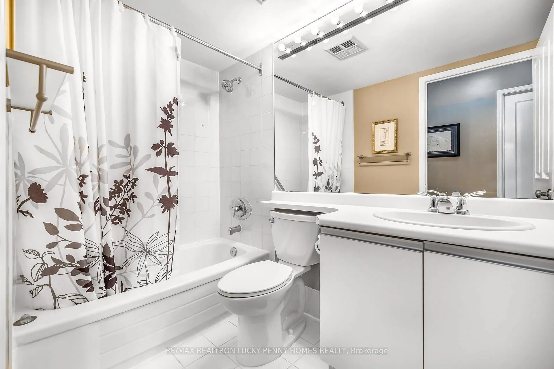 Photo 26 of Unit 804, 7250 Yonge Street, Vaughan, Crestwood-Springfarm-Yorkhill — HOMEH