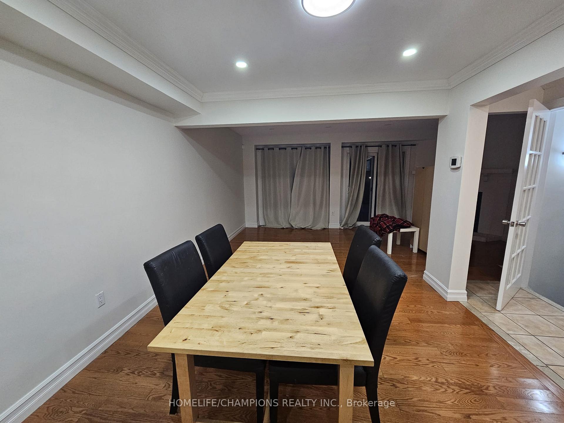 Photo 4 of 11 Rollo Drive, Ajax, South East — HOMEH