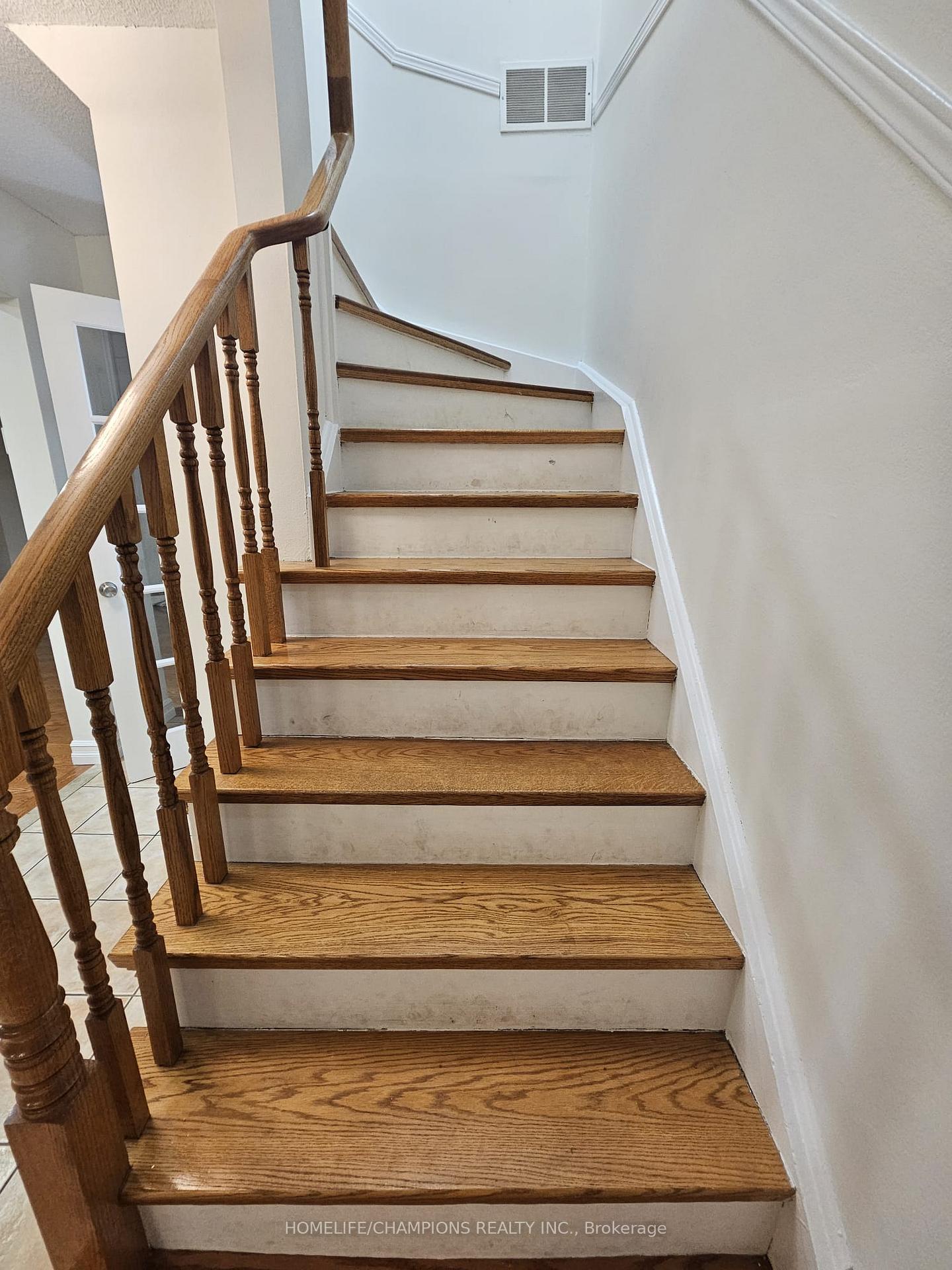 Photo 9 of 11 Rollo Drive, Ajax, South East — HOMEH